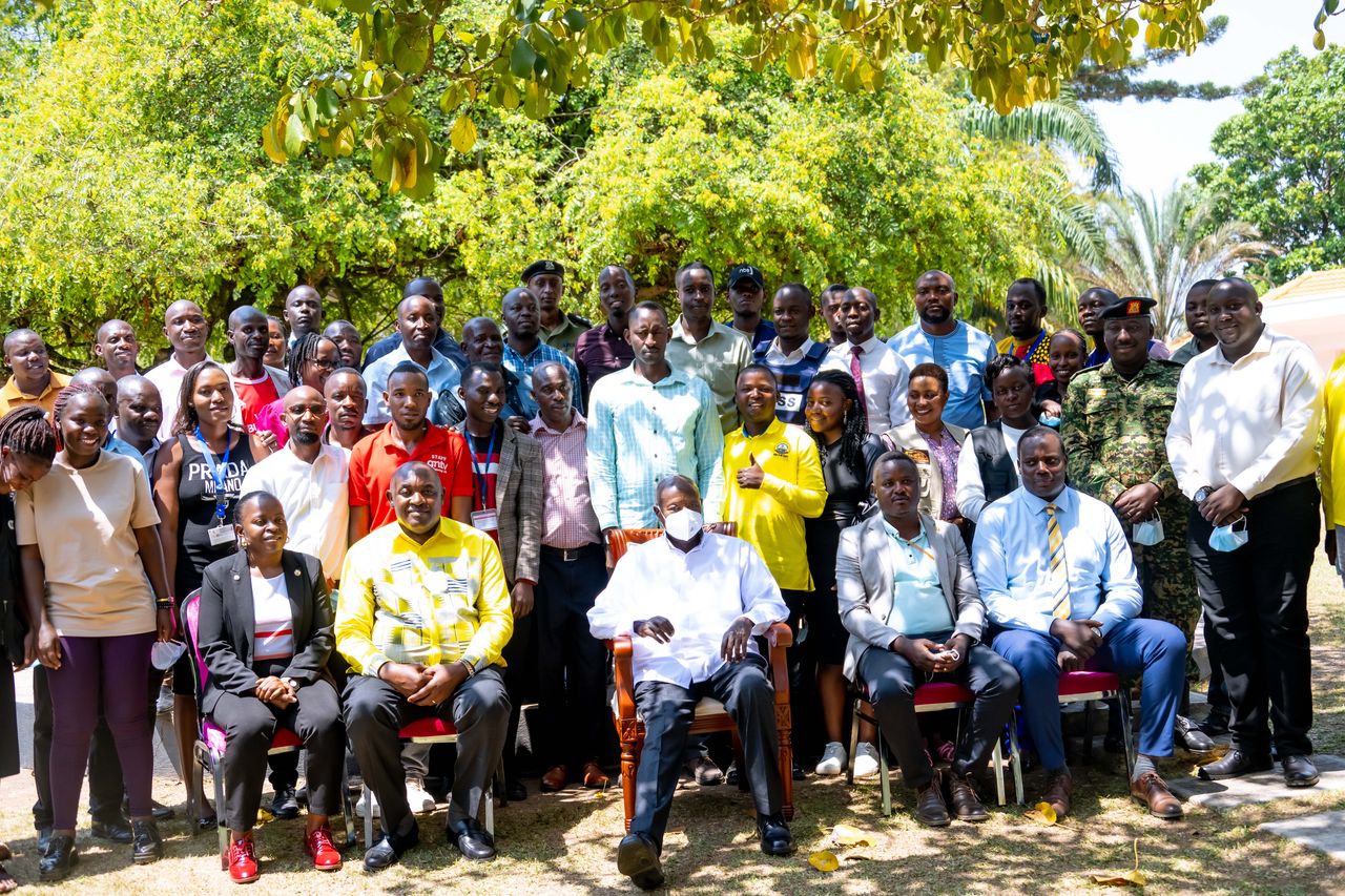 Mbarara Journalists Celebrate as President Museveni gives Ugx 1 Million to each